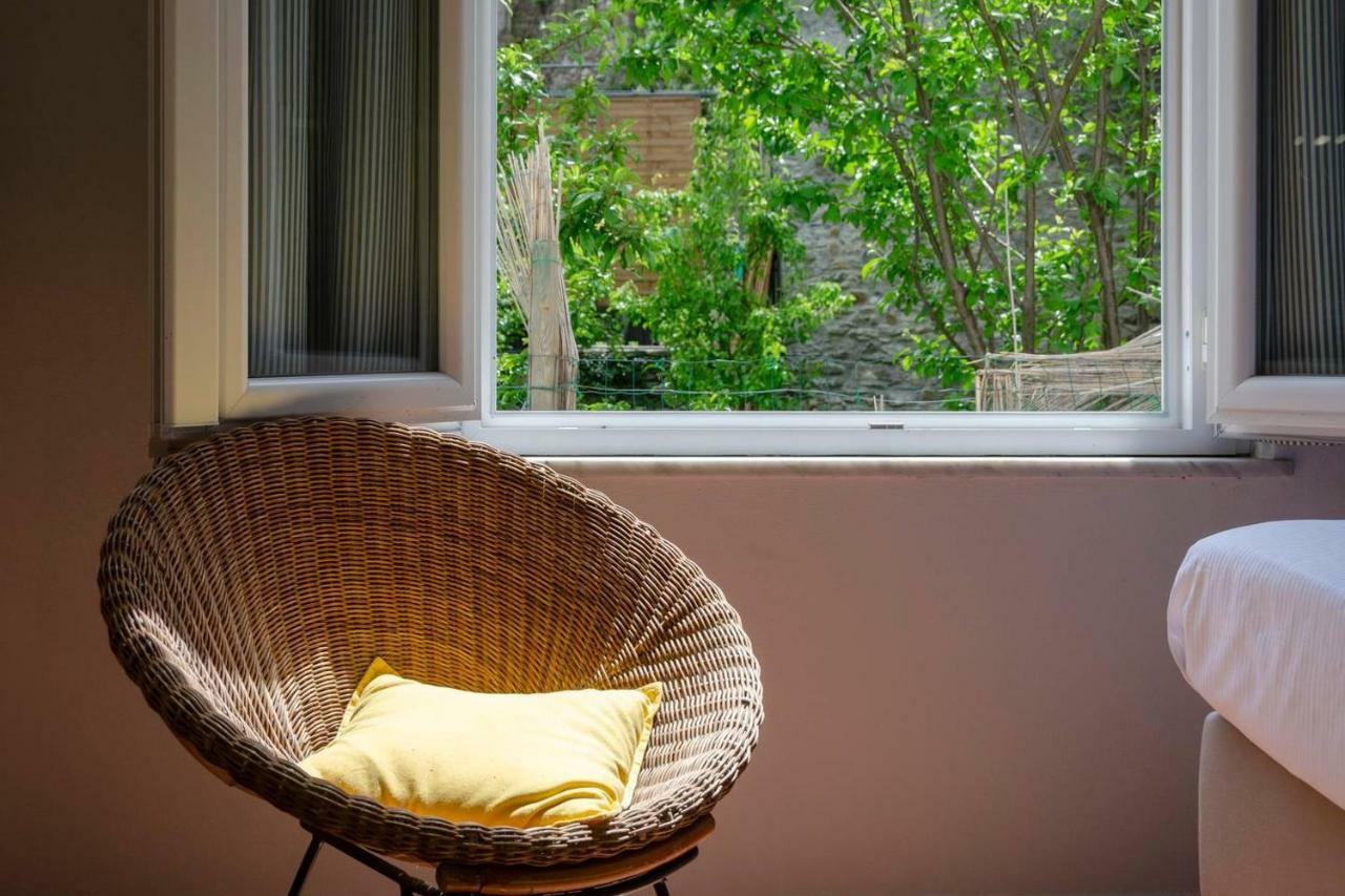 ヴェルナッツァJoivy Family Flat With Little Patio, Cinque Terreアパートメント エクステリア 写真