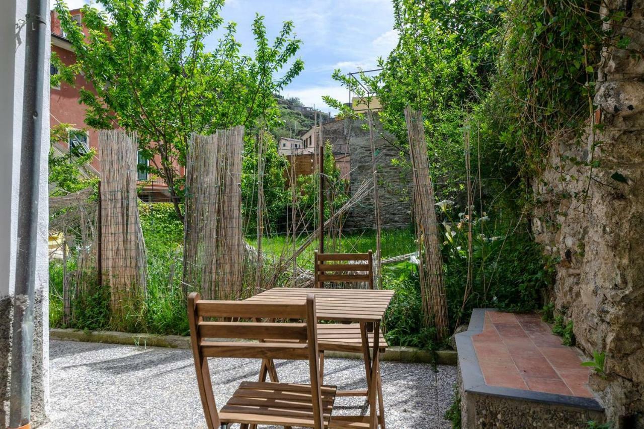 ヴェルナッツァJoivy Family Flat With Little Patio, Cinque Terreアパートメント エクステリア 写真