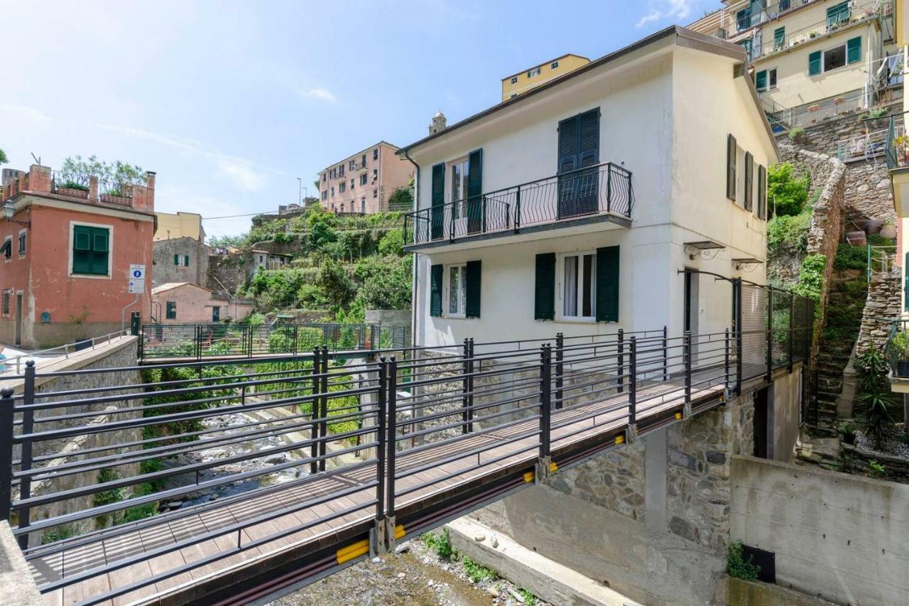 ヴェルナッツァJoivy Family Flat With Little Patio, Cinque Terreアパートメント エクステリア 写真
